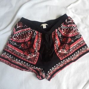 {Miami} Pink & Black Printed Shorts